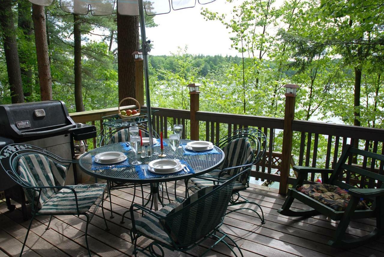 Stunning Forest Lake Home With Hot Tub! Summer Weeks Available! Winchester Bagian luar foto